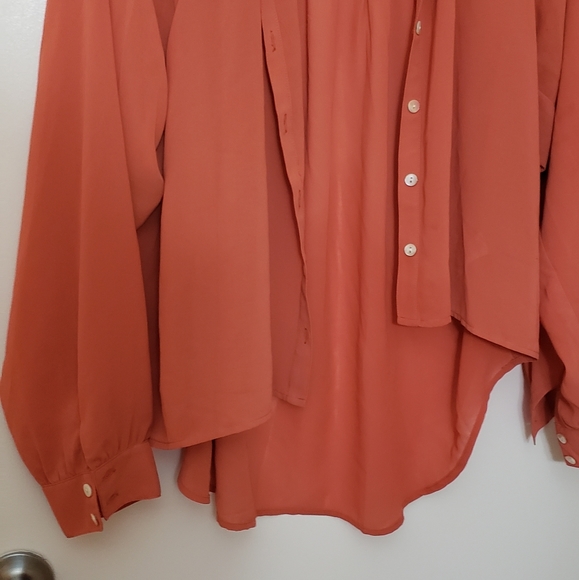 Orange brownish hi-low blouse. F21 - Picture 2 of 3